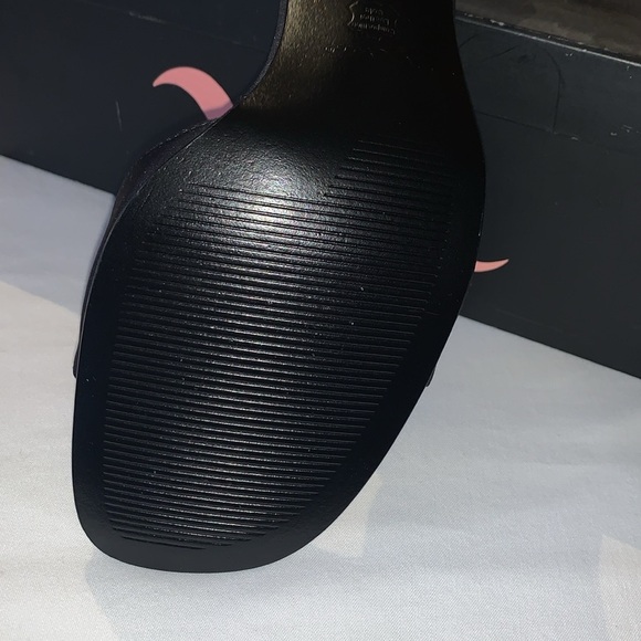 BNWOT Nina Ricci “Reena” Luster Black Heel 3” - Picture 8 of 11